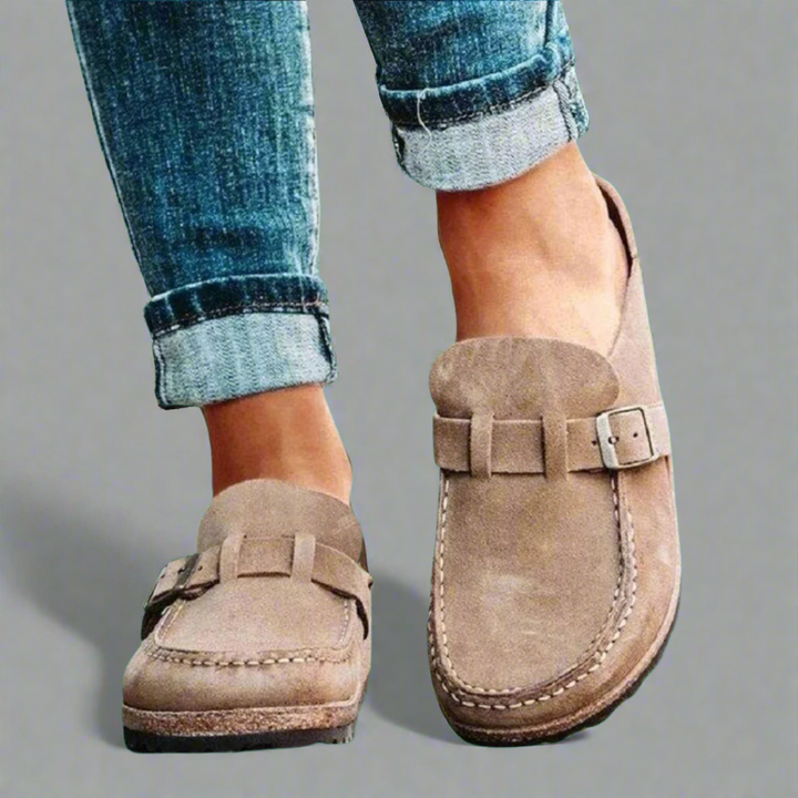 Lounge Step Sandals