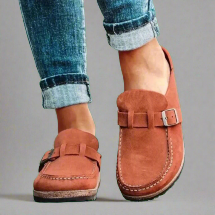 Lounge Step Sandals