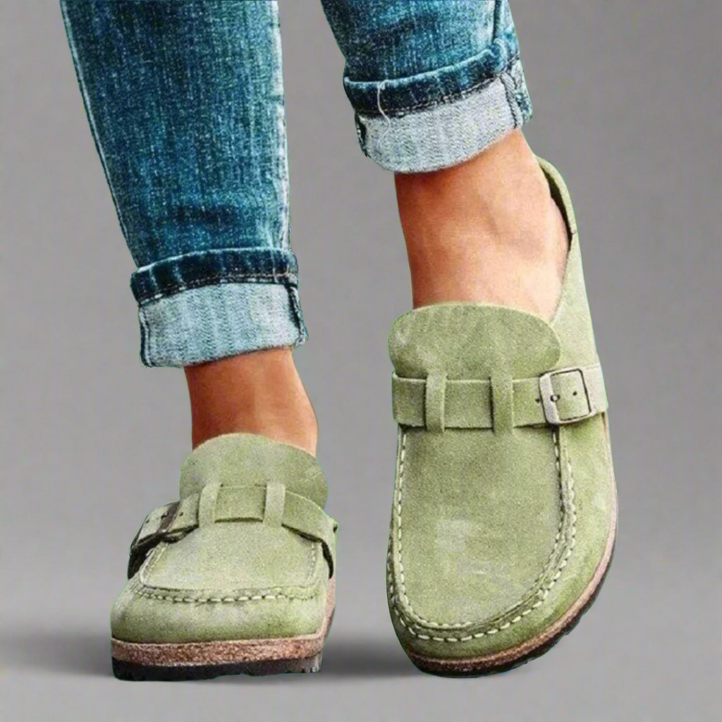 Lounge Step Sandals