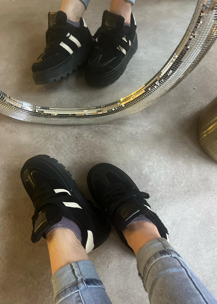 Stella Sneakers