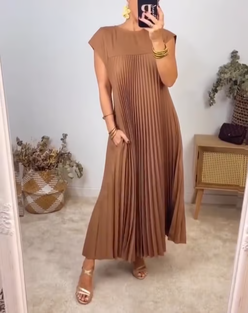 Ayla | Pleated Maxi Dress